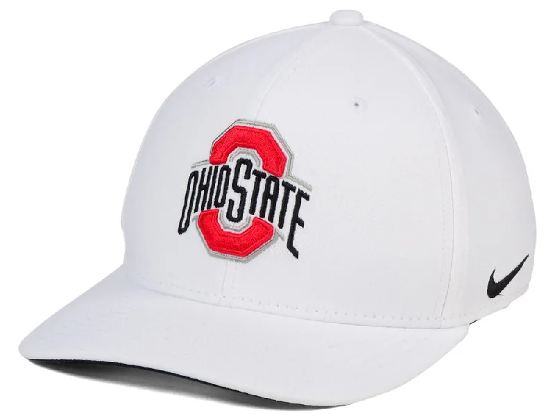 Classic Swoosh Cap